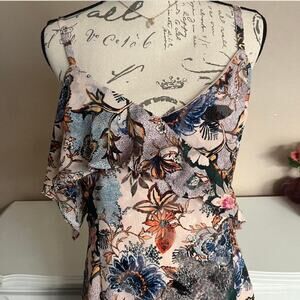 Floral maxi dress with ruffle